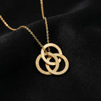 Family Necklace, Custom Name Circle Pendant, Interlocking Circles Mother Necklace, Personalized Gift for Mom Grandma