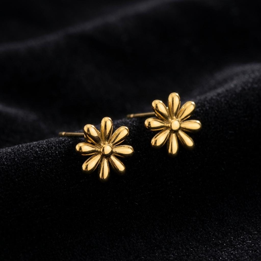 Daisy Stud Earrings, Gold Flower Earrings, Dainty Floral Studs, Minimalist Flower Jewelry, 925 Silver 14K Gold Plated Gift for Her